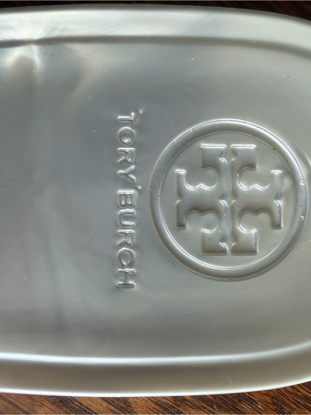 Tory Burch White Logo Jelly Thong Sandals - Picture 5 of 5